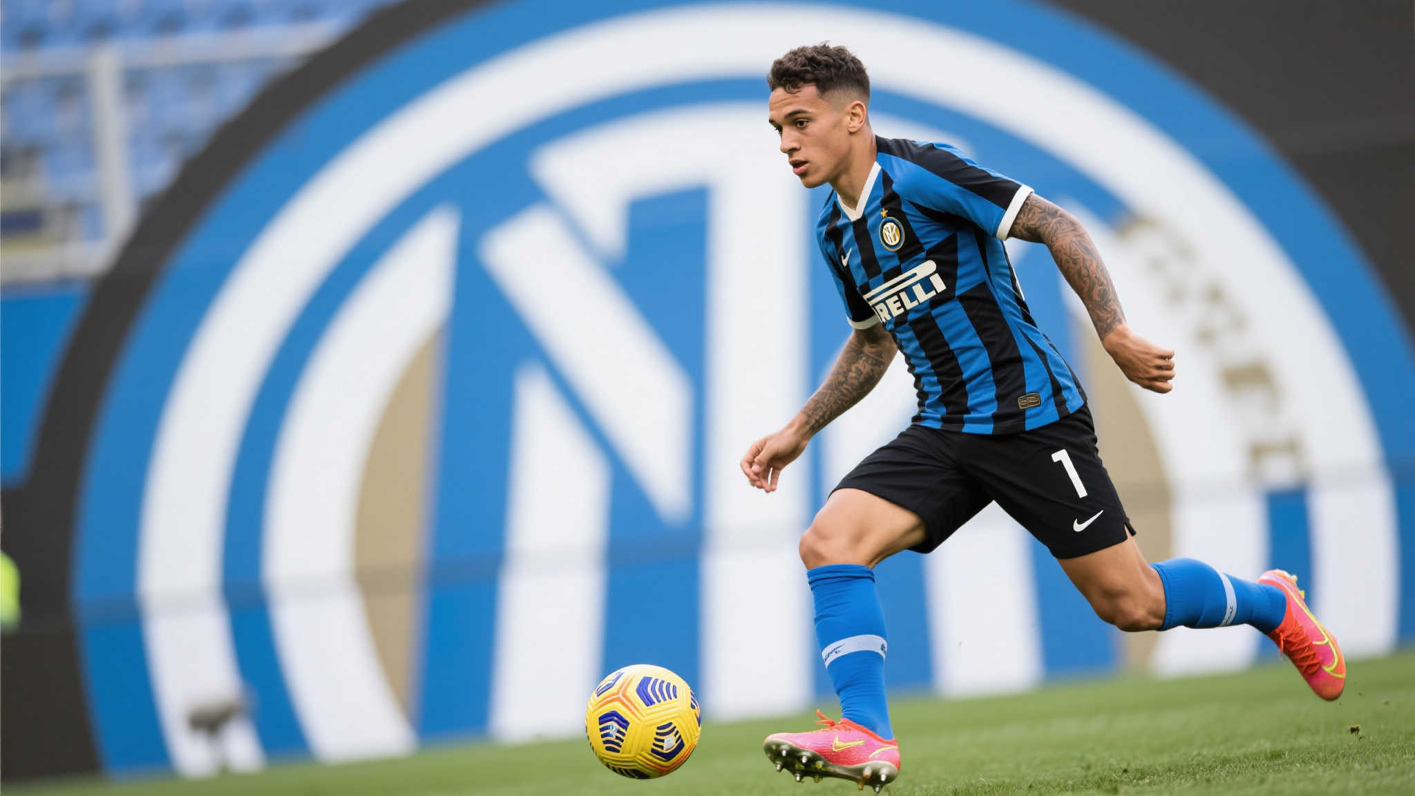 国米追求霍伊伦&曼联出价4500万欧，邦尼即将加盟国米